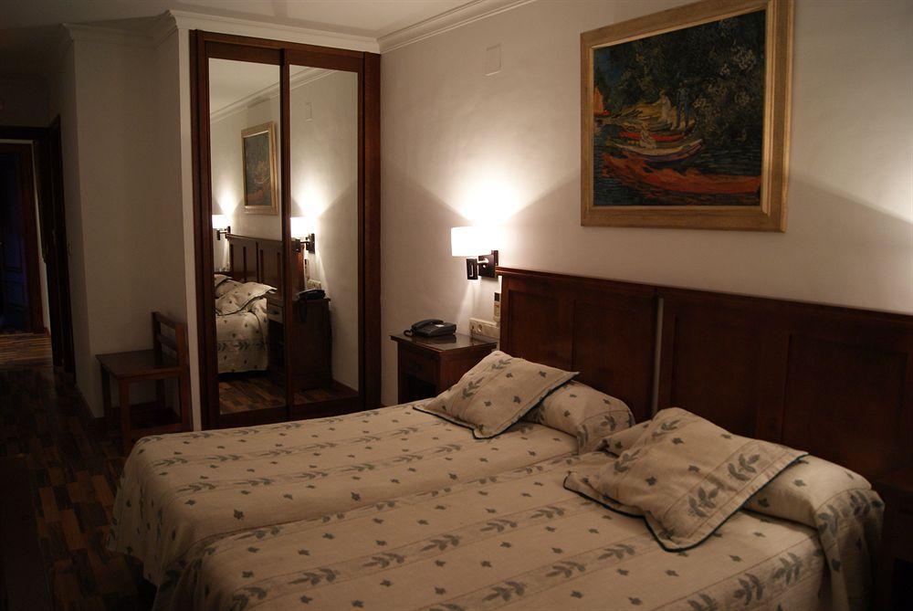 Hotel Mulhacen Γκουαδίξ Εξωτερικό φωτογραφία