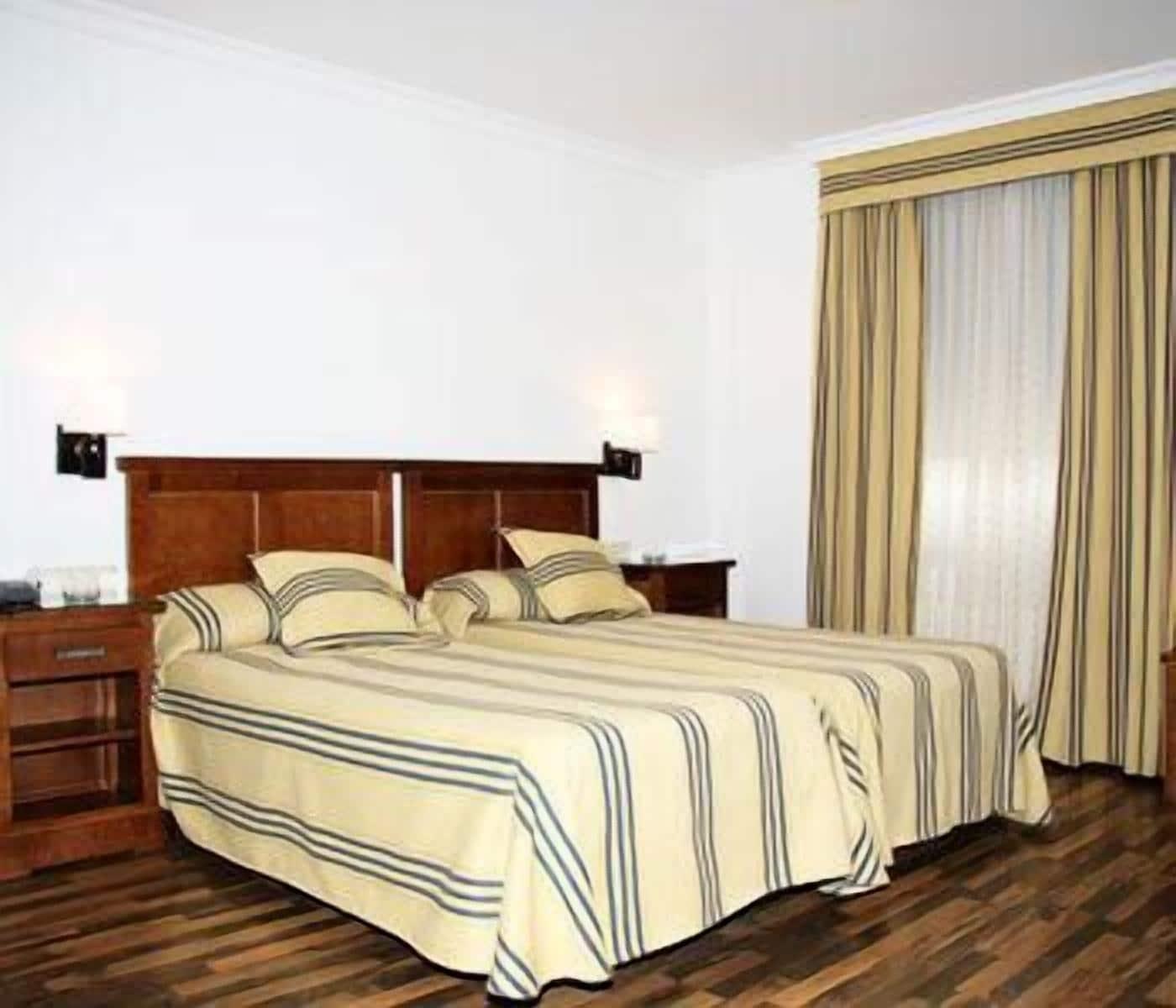 Hotel Mulhacen Γκουαδίξ Εξωτερικό φωτογραφία