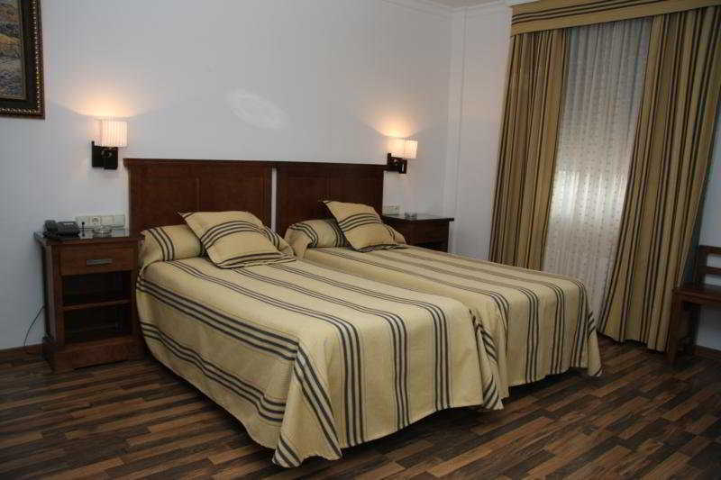 Hotel Mulhacen Γκουαδίξ Εξωτερικό φωτογραφία